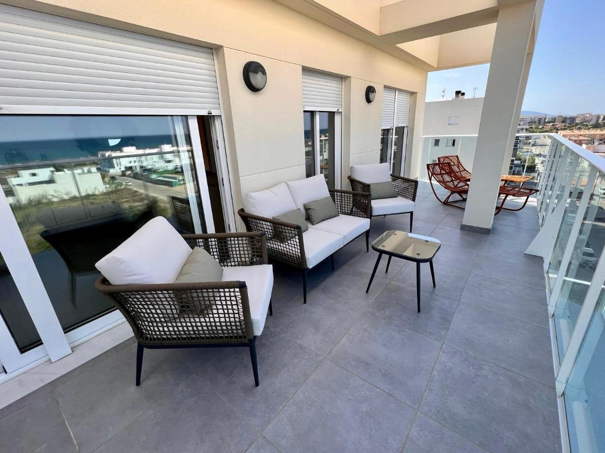 Beautiful Penthouse With Pool And Wonderful Beach View Oliva Luaran gambar